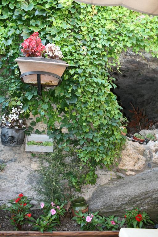 Hostal El Forn Бегет Экстерьер фото