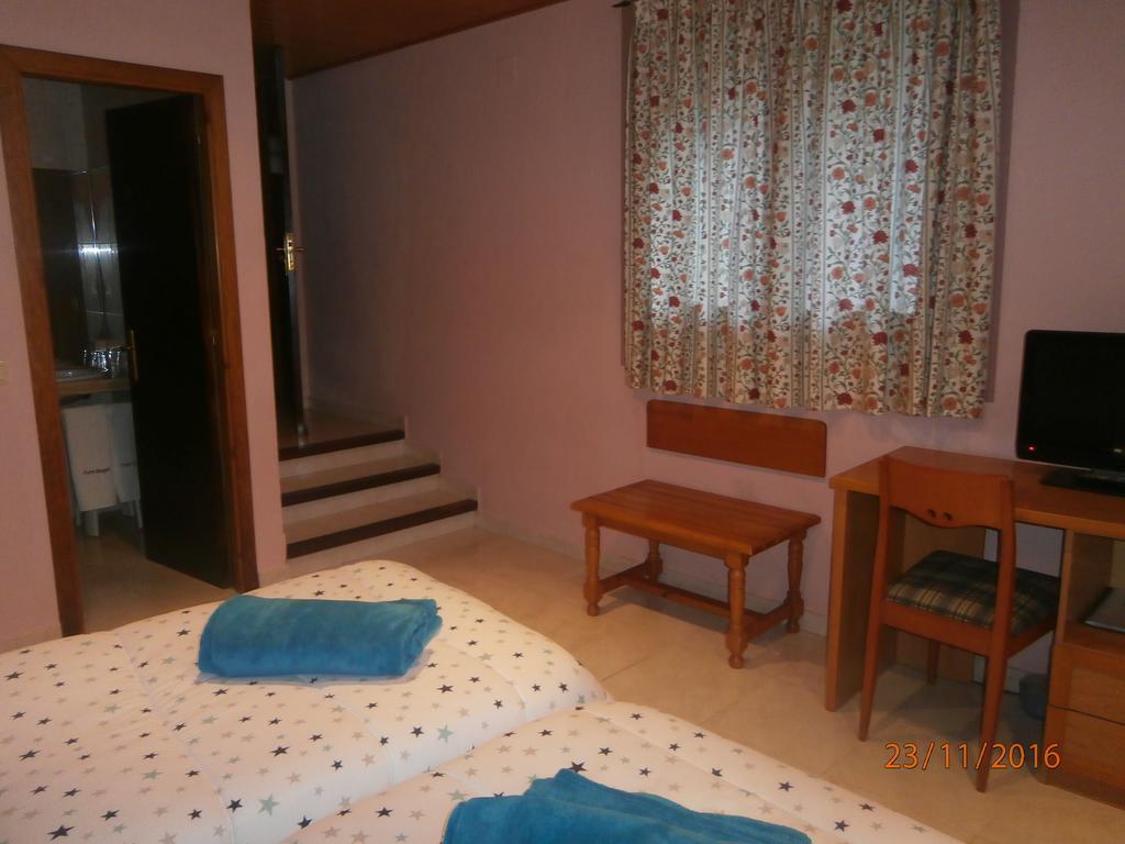 Hostal El Forn Бегет Экстерьер фото