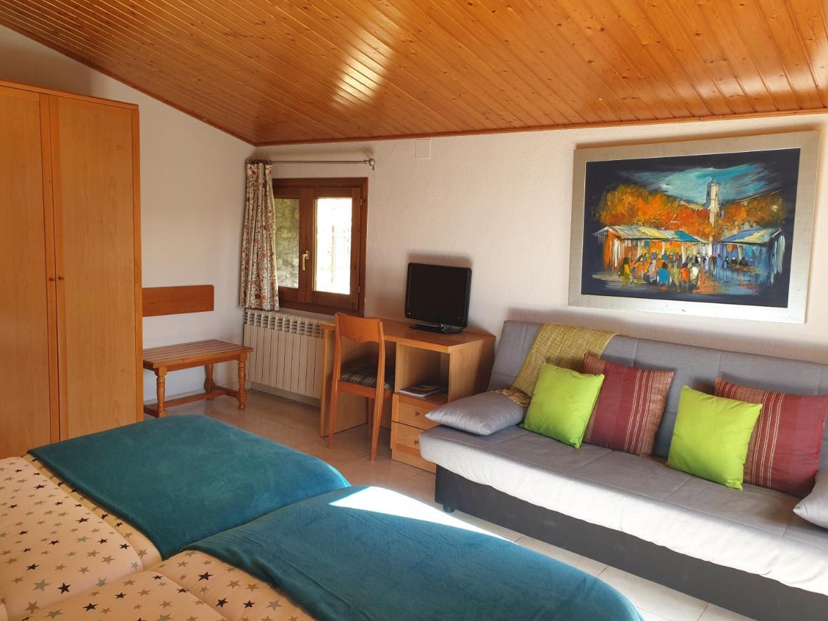 Hostal El Forn Бегет Экстерьер фото